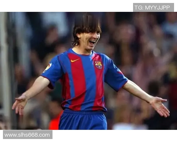 退役传奇足球巨星的人生新篇章与辉煌过往的深度回顾